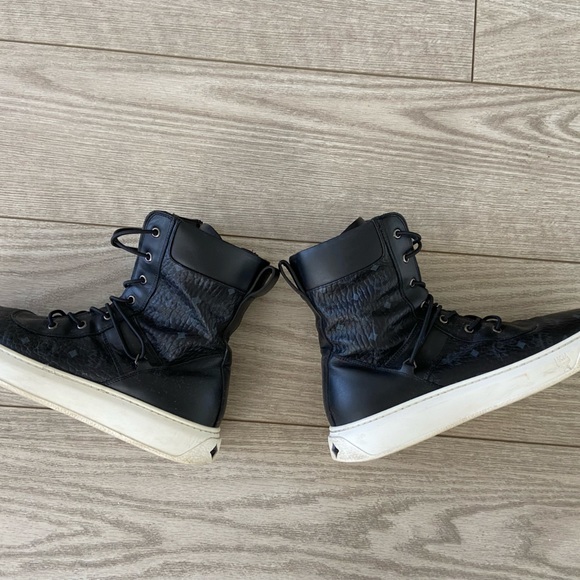 MCM men’s high top black monogram sneakers. Size: EU-41  US-8. - Picture 5 of 13